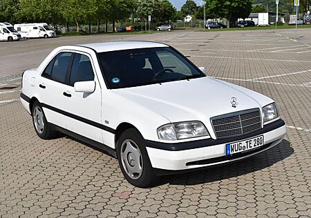 Mercedes-Benz C 180 Classic
