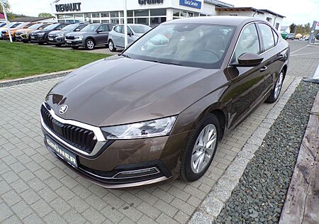 Skoda Octavia Lim. First Edition,Kamera,Navi,SHZ,LED