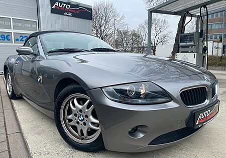 BMW Z4 Roadster 2.2i/1-HAND/RENTNERFAHRZEUG/LEDER