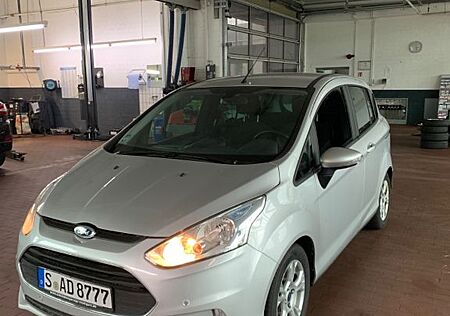 Ford B-Max 1,0 EcoBoost 74kW S/S Titanium Titanium