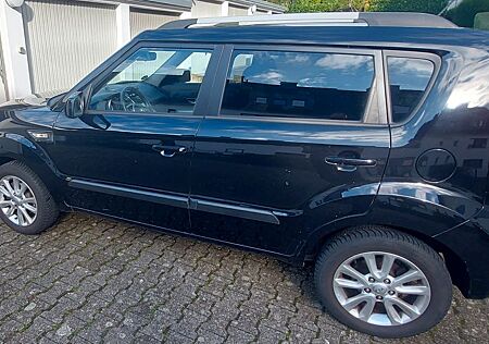 Kia Soul 1.6 GDI Spirit schwarz Modell 2012