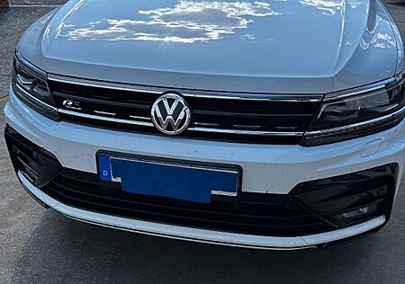 VW Tiguan Allspace Volkswagen 2.0 TDI SCR DSG 4MOTION High...