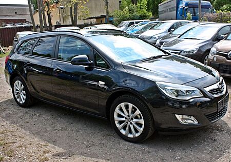 Opel Astra J Sports Tourer 150 Jahre /TÜV 04/27