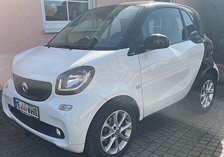 Smart ForTwo Coupé 52kW Passion TÜV/AU/INSP. NEU !!!