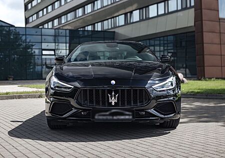 Maserati Ghibli 3.0 V6 350HP -