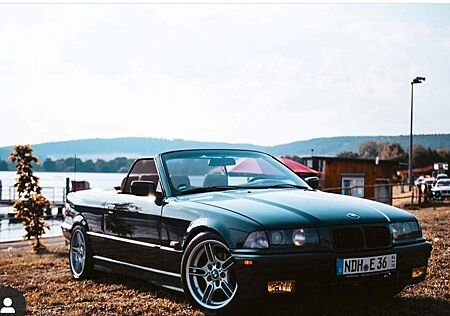 BMW 320i Cabrio