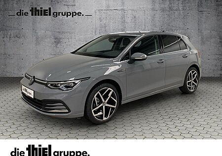 VW Golf Volkswagen 1,5 l TSI Style AHK+Navi+Massagesitz+Climat
