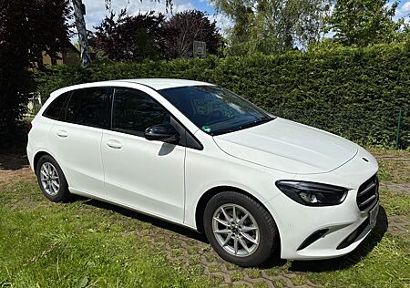 Mercedes-Benz B 180 - MBUX - 8/2020 - 26 Tkm - Garagenwagen