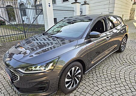 Ford Focus 1,0 EcoBoost Titanium X