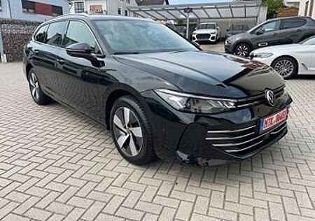VW Passat Volkswagen 1.5 eTSI Business /AHK/Navi/RFK360°