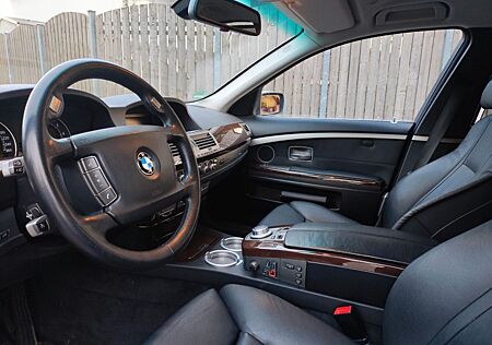 BMW 750i A -