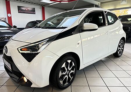 Toyota Aygo (X) Aygo -play Team D KAMERA X-business-Paket