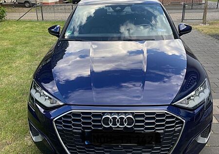 Audi A3 30 TFSI Limousinen B&O LED CarPlay