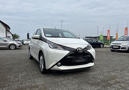 Toyota Aygo (X) Aygo -play Edition-S