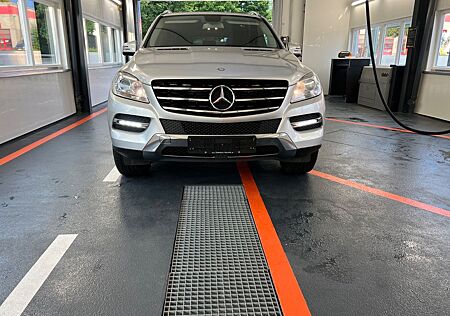 Mercedes-Benz ML 350 BlueTEC 4MATIC -