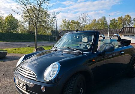 Mini One Cabrio . Kupplung Neu ! 8x reifen. Tüv Neu !