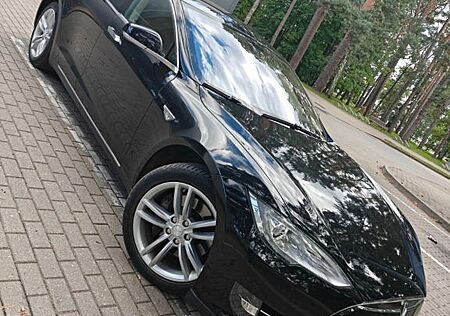 Tesla Model S P85 P