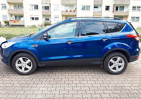 Ford Kuga 1,6 EcoBoost (LPG Autogas) 2x4 Trend