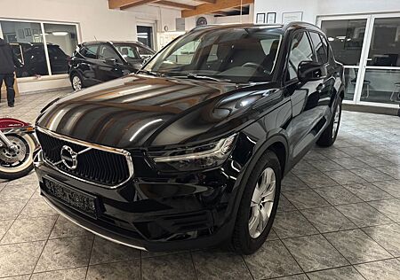 Volvo XC 40 Momentum 2WD/Navi/Winterp/Parkass. Pro
