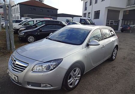 Opel Insignia A Sports Tourer*Turbo*220.PS*Leder*Navi
