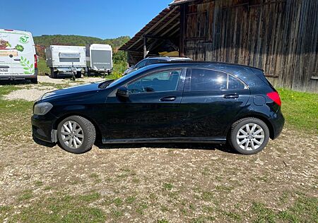 Mercedes-Benz A 180 BlueEFFICIENCY Urban Urban