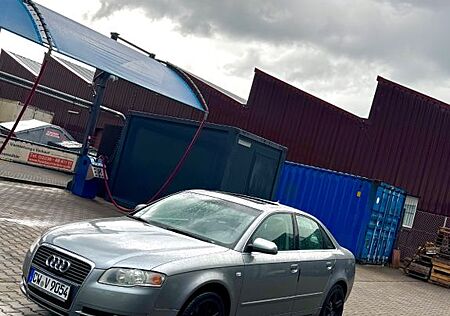 Audi A4 2.0 T FSI multitronic (200 ps)