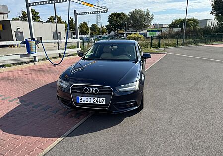 Audi A4 2.0 TFSI muiltitronic Ambition Ambition