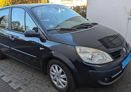 Renault Grand Scenic 7-Sitzer mit LPG und Anhäng