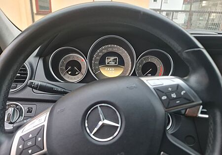 Mercedes-Benz C 180 BlueEFFICIENCY ELEGANCE ELEGANCE