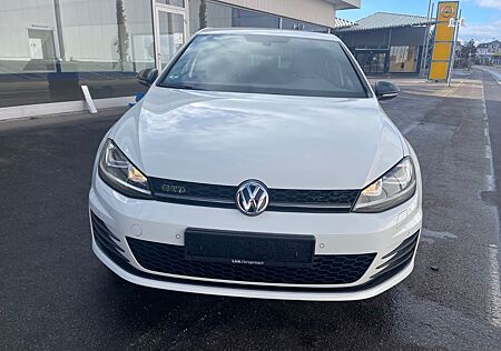 VW Golf Volkswagen VII Lim. GTD *Navi*SHZ*Scheckheft*Euro6!!