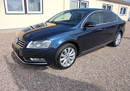 VW Passat Volkswagen Lim. Comfortline DSG Xenon