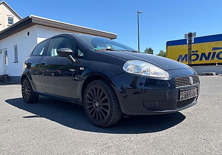 Fiat Grande Punto 1.4 8V Active//TÜV 08/26 // 8Fach