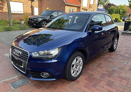 Audi A1 1.2 TFSI Ambition mit Wi - und Sommerreifen
