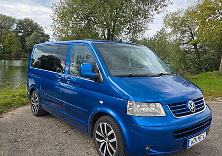 VW T5 Multivan Volkswagen mit Austauschmotor