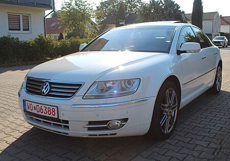 VW Phaeton Volkswagen 3.0 V6 TDI 4MOTION Tiptronic 5-Sitzer