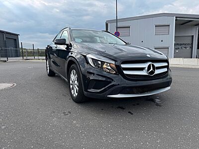 Mercedes-Benz GLA 200 d Style
