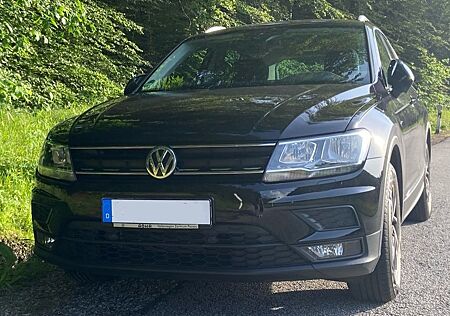 VW Tiguan Volkswagen 2.0 TDI JOIN Top gepflegt, AHK, 8-fach be
