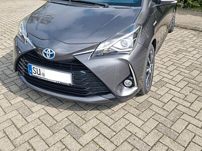 Toyota Yaris Hybrid 1.5 | Team D +Kamera +Shzg +Scheckh