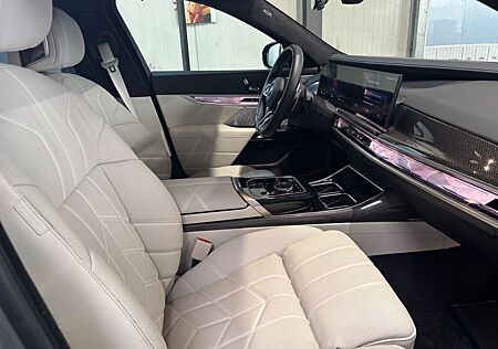 BMW 740 d xDrive IndividIleder Merino elfenbeinweiss