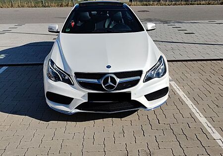 Mercedes-Benz E 250 Coupé Autom. AMG LED