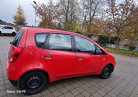Mitsubishi Colt 1.1 - EZ 09.2009 TÜV 01/27 5 Türen