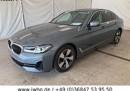 BMW 520 xDr Laser HeadUp DrivingAss+ CockpitProf DAB