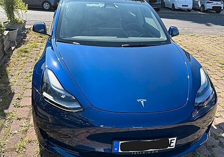 Tesla Model 3 RWD | EZ 12/22 | Deep Blue | 19"