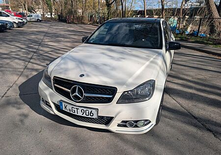 Mercedes-Benz C 180 CGI BlueEFFICIENCY ***TOP ZUSTAND***