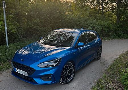 Ford Focus 1,5 EcoBoost ST-Line X B&O + Winter Paket