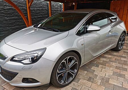 Opel Astra GTC 1.6 Turbo INNOVATION