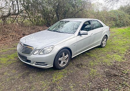 Mercedes-Benz E 200 BlueEFFICIENCY - Automatik