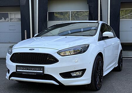 Ford Focus ST-Line Xenon Navi Lenkradheizung PDC