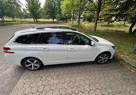 Peugeot 308 BlueHDi 130 EAT8 Allure SW Allure