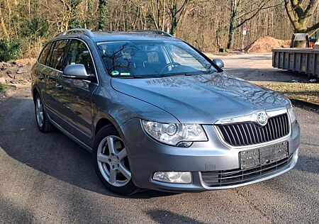 Skoda Superb 1.6 TDI Elegance Tüv NEU